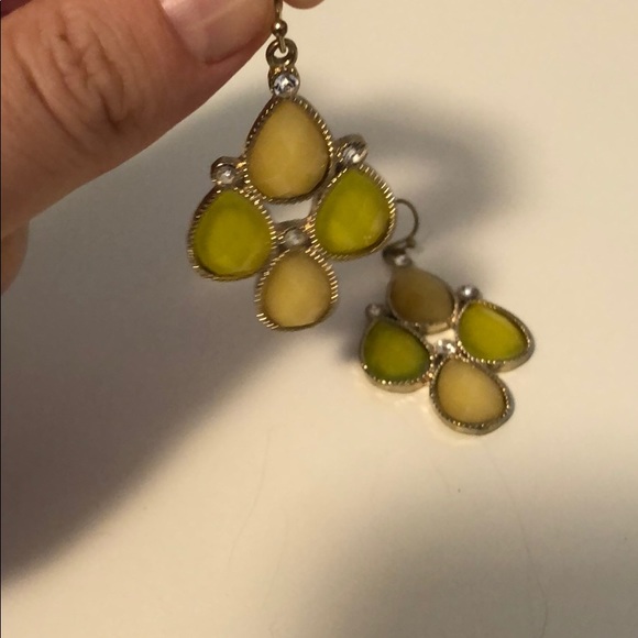 Earrings - Picture 2 of 3